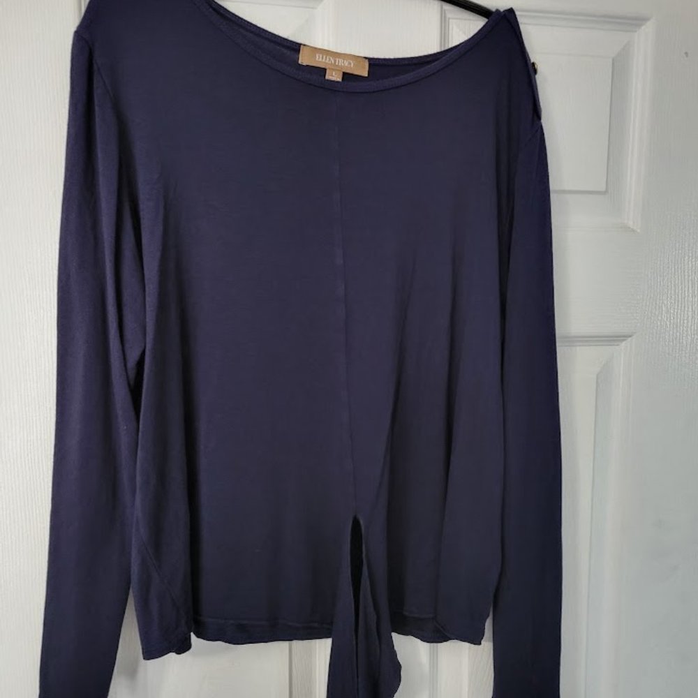 Navy Ellen Tracy navy top Size L